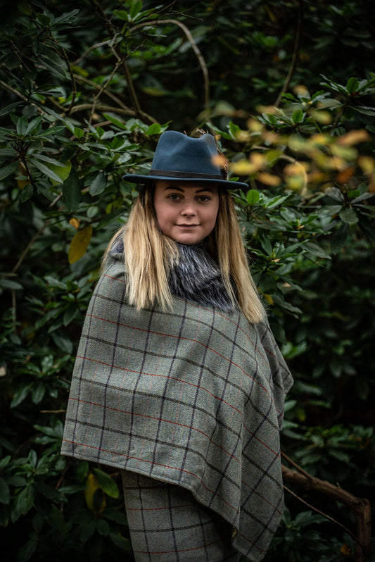 100% Wool Grey Tweed  Poncho with Faux Fur Collar